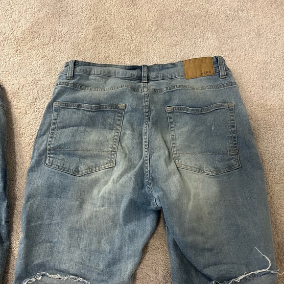 Two pairs of jean shorts - Picture 2 of 6